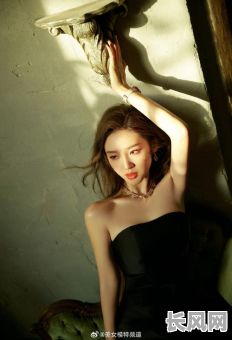 《唐艺昕命理八字分析书》中都有哪些命理奥秘？如何解读唐艺昕的八字命运？