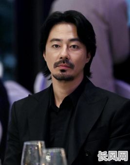 赵寅成的八字命理详解，究竟有何奥秘？