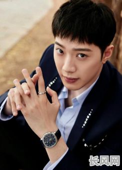 赖冠霖八字命理解析：能揭示他未来的命运走向吗？