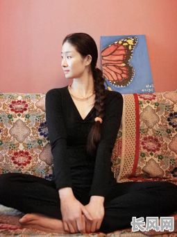 舞者王亚彬八字命理究竟有何奥秘？她的命运走向如何？