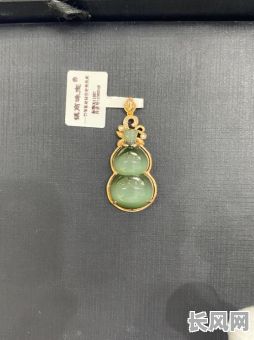 2025年指南：如何挑选吉日佩戴玉葫芦吊坠，提升运势与风水