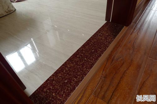 吉时吉日铺门槛石：选择最佳时机铺设门槛石，营造吉祥氛围