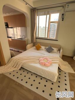 延吉市中心优质日租房两室，拎包入住，位置便利，性价比高，预订从速！