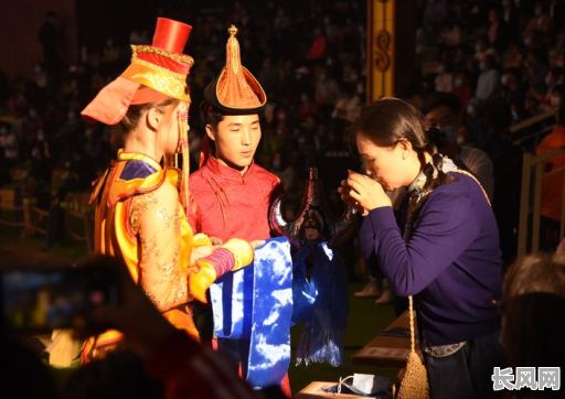 巴拉吉日敖包这么到-巴拉吉神